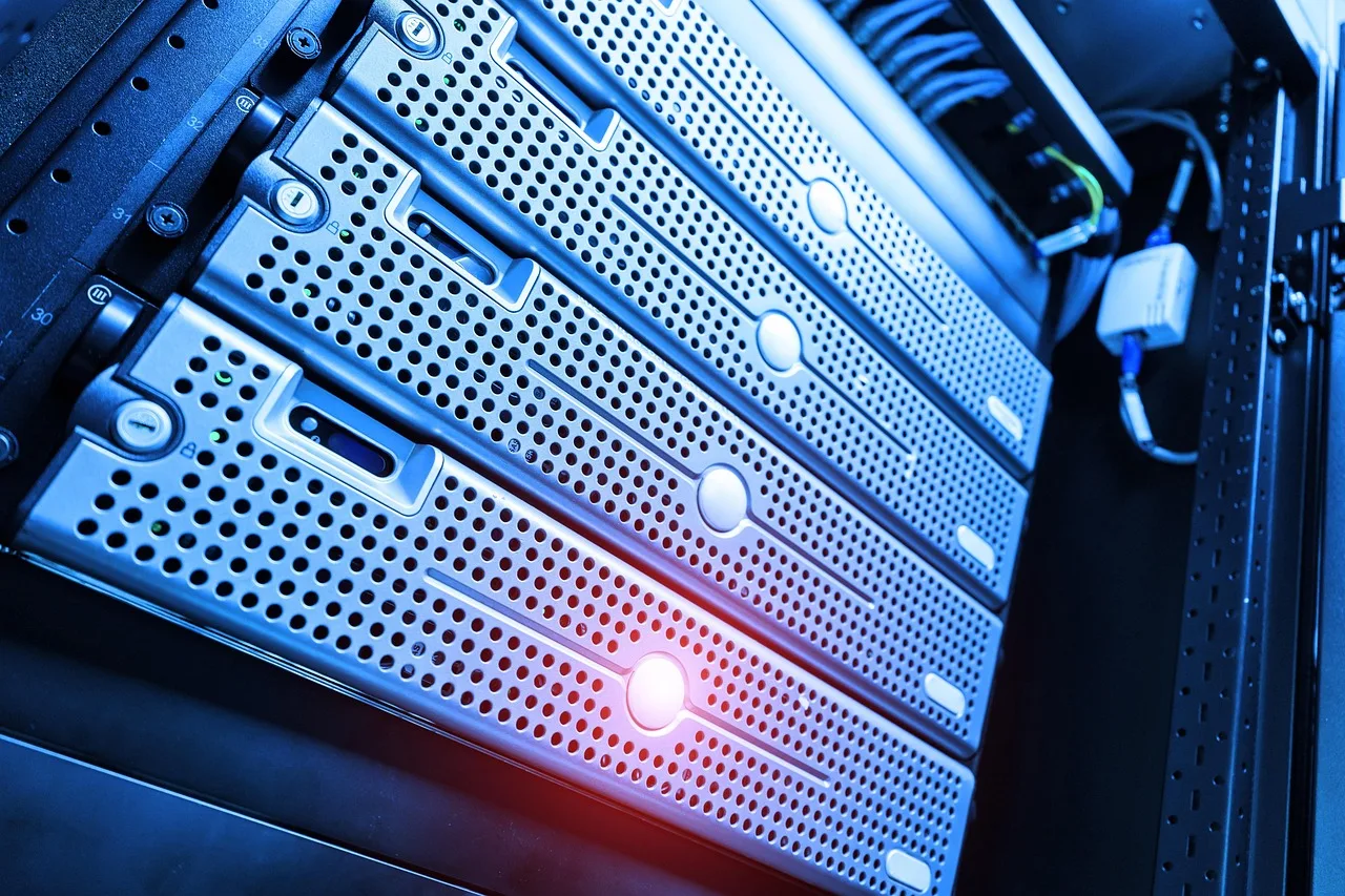 internet, information, service, system, room, technology, center, business, rack, hardware, database, computer, data, supercomputer, server, cyber, datacenter, digital, big data, web, 3d, cloud, networking, hosting, security, database, database, supercomputer, supercomputer, datacenter, hosting, hosting, hosting, hosting, hosting. Which alternatives to customer data platforms exist