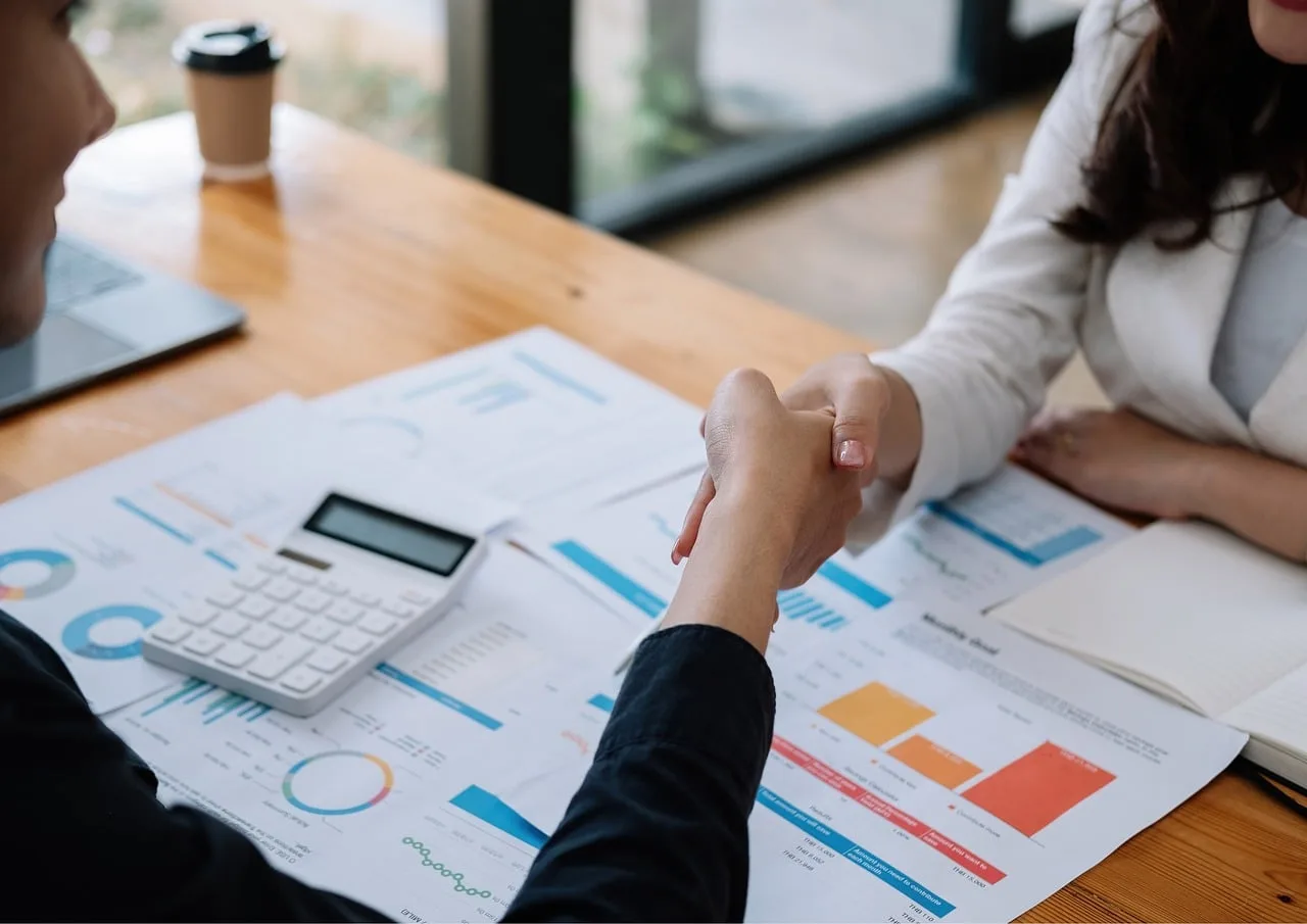 meeting, business, office, team, conference, group, colleagues, people, teamwork, computer, network, technology, working, consulting, laptop, writing, brainstorming. 5 parts of marketing operations case studies, explained